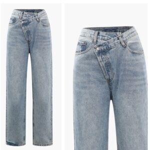 Micas Asymmetrical Waist Button Fly Light Wash Straight Jeans Size 10-12